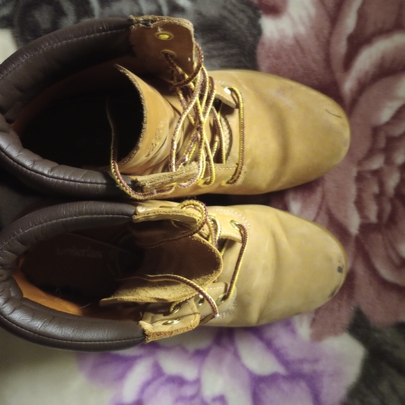 Women's Timberland Boots - Picture 5 of 5